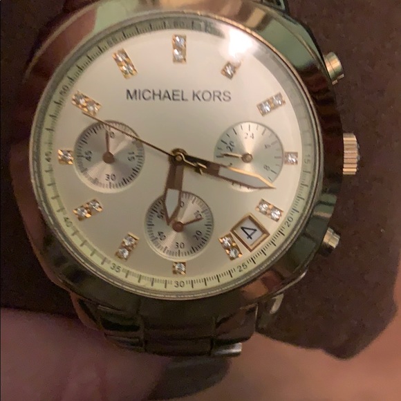 Michael Kors Watch - Picture 5 of 7